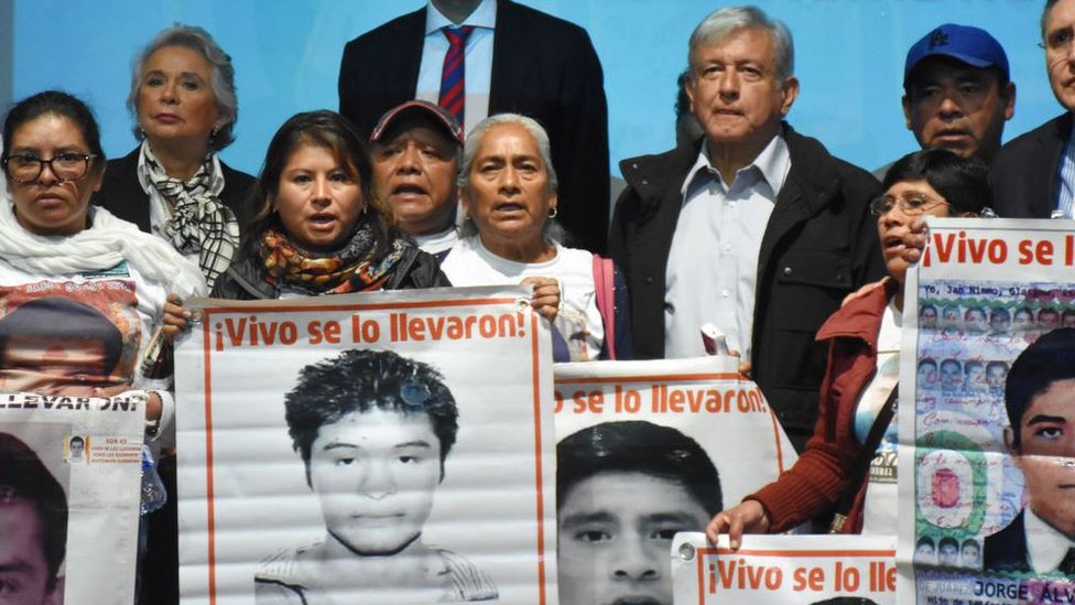 Por: Cortesía AMLO descarta las posibilidades de que las protestas de Ayotzinapa sean un riesgo para las elecciones