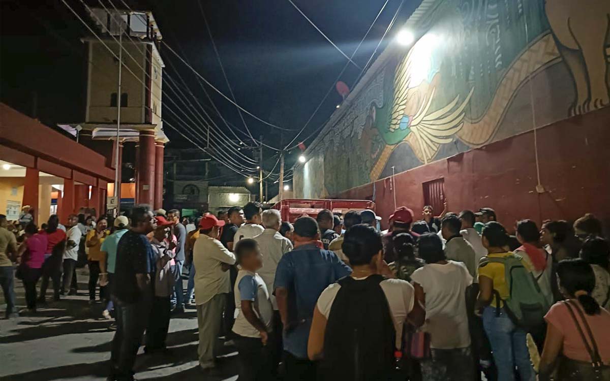 Por: Cortesía Retienen a presidenta municipal de Cuicatlán, Oaxaca, por desabasto de agua