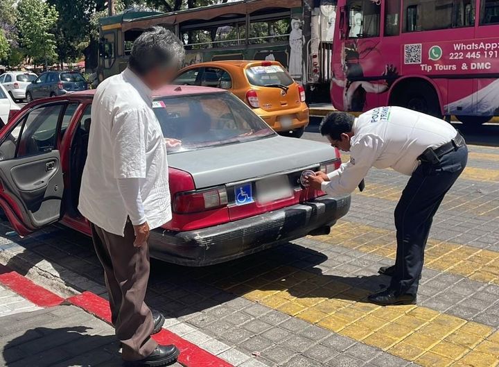 San Pedro Cholula promueve el respeto a los espacios para personas con discapacidad