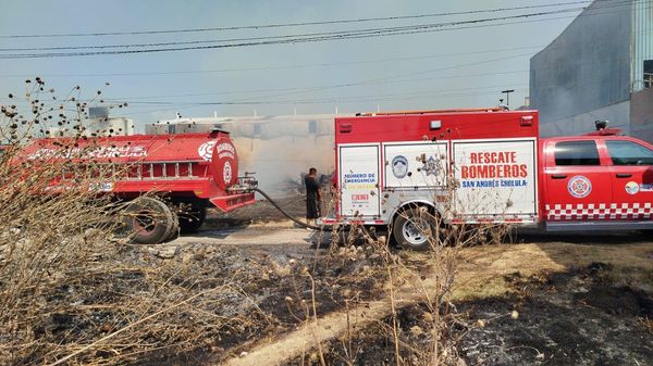 Combate incendio en Cuautlancingo 3