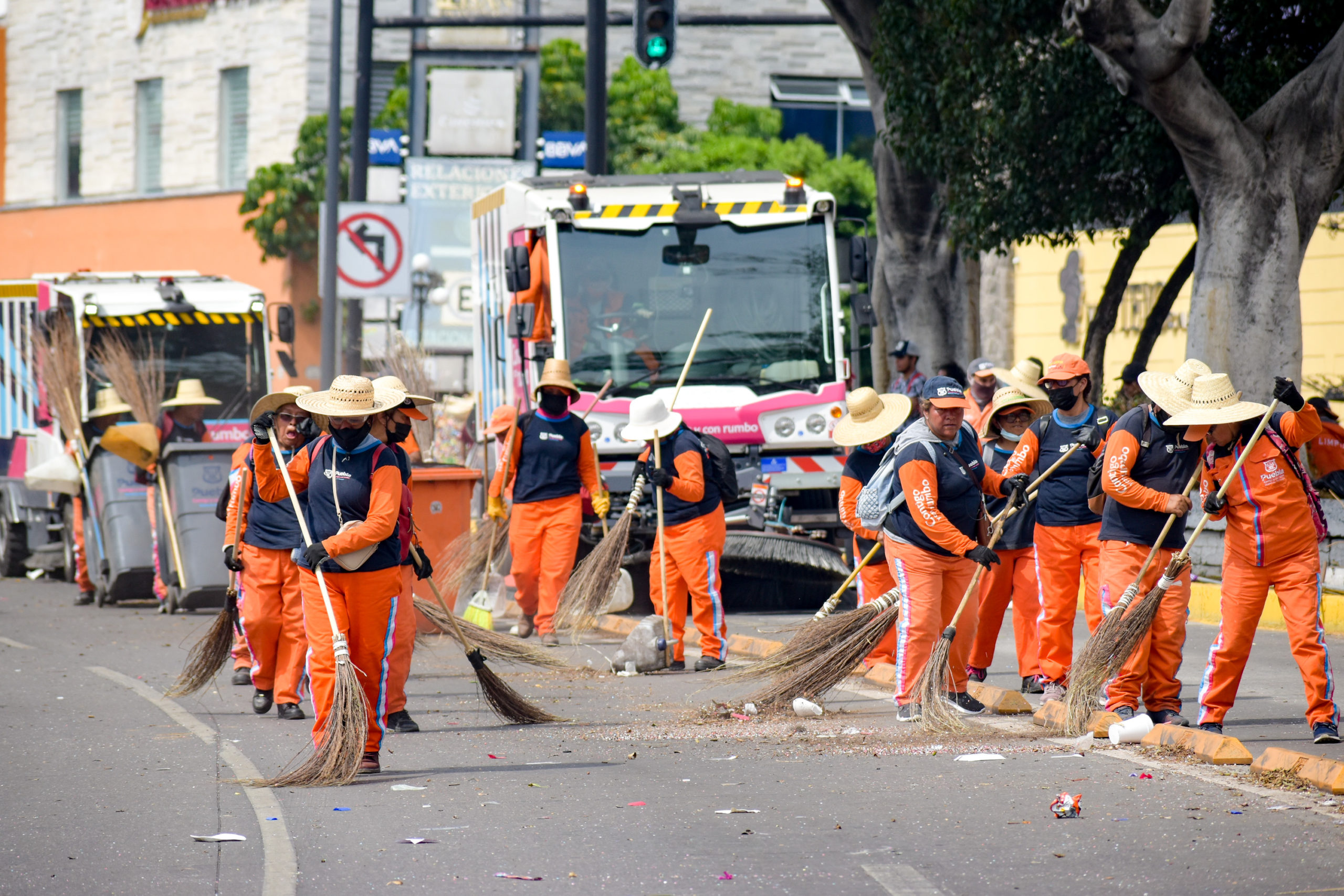 Por: Cortesía Comienzan trabajos en el boulevard 5 de Mayo previo al desfile 5 e mayo