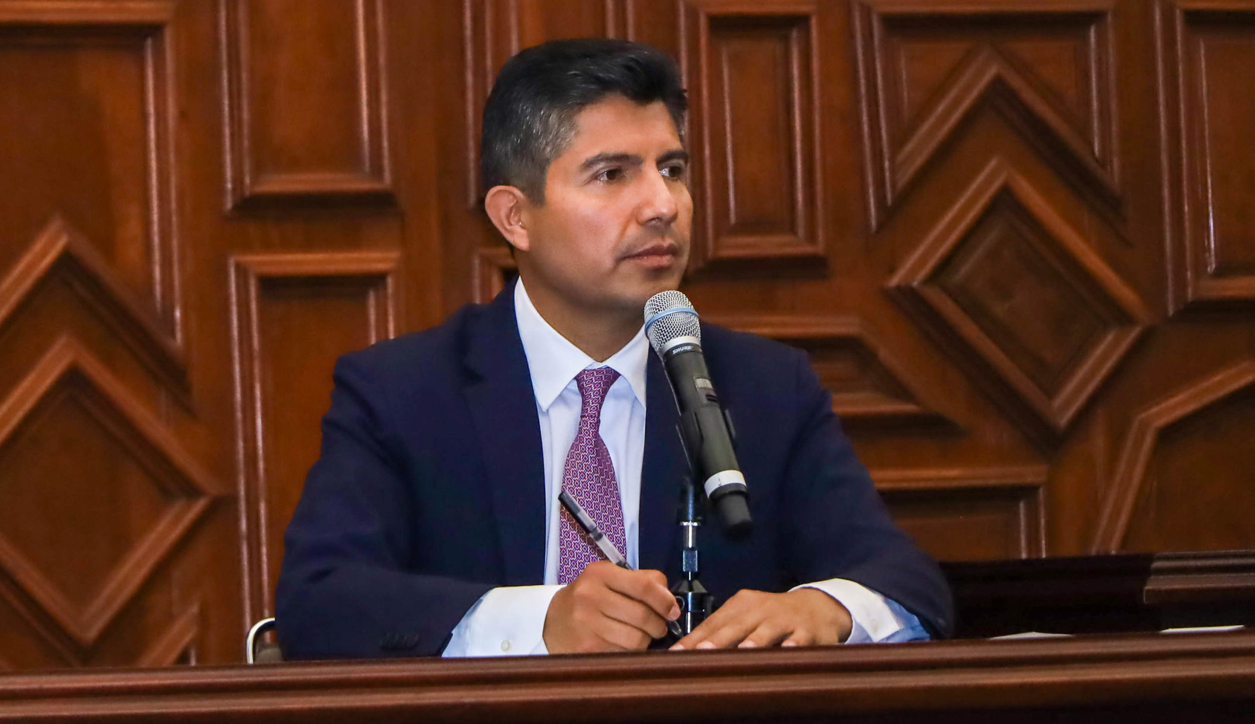 Por: Cortesía Eduardo Rivera critica organización del debate