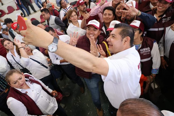 Por: Cortesía Alejandro Armenta planea una red de teleféricos para el estado