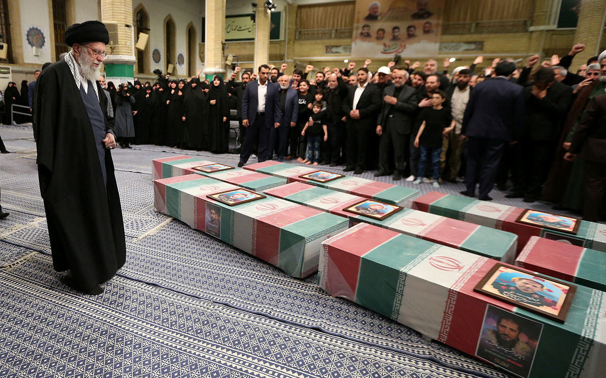 Por: Cortesía Irán promete castigar a Israel tras bombardeo que dejo oficiales muertos