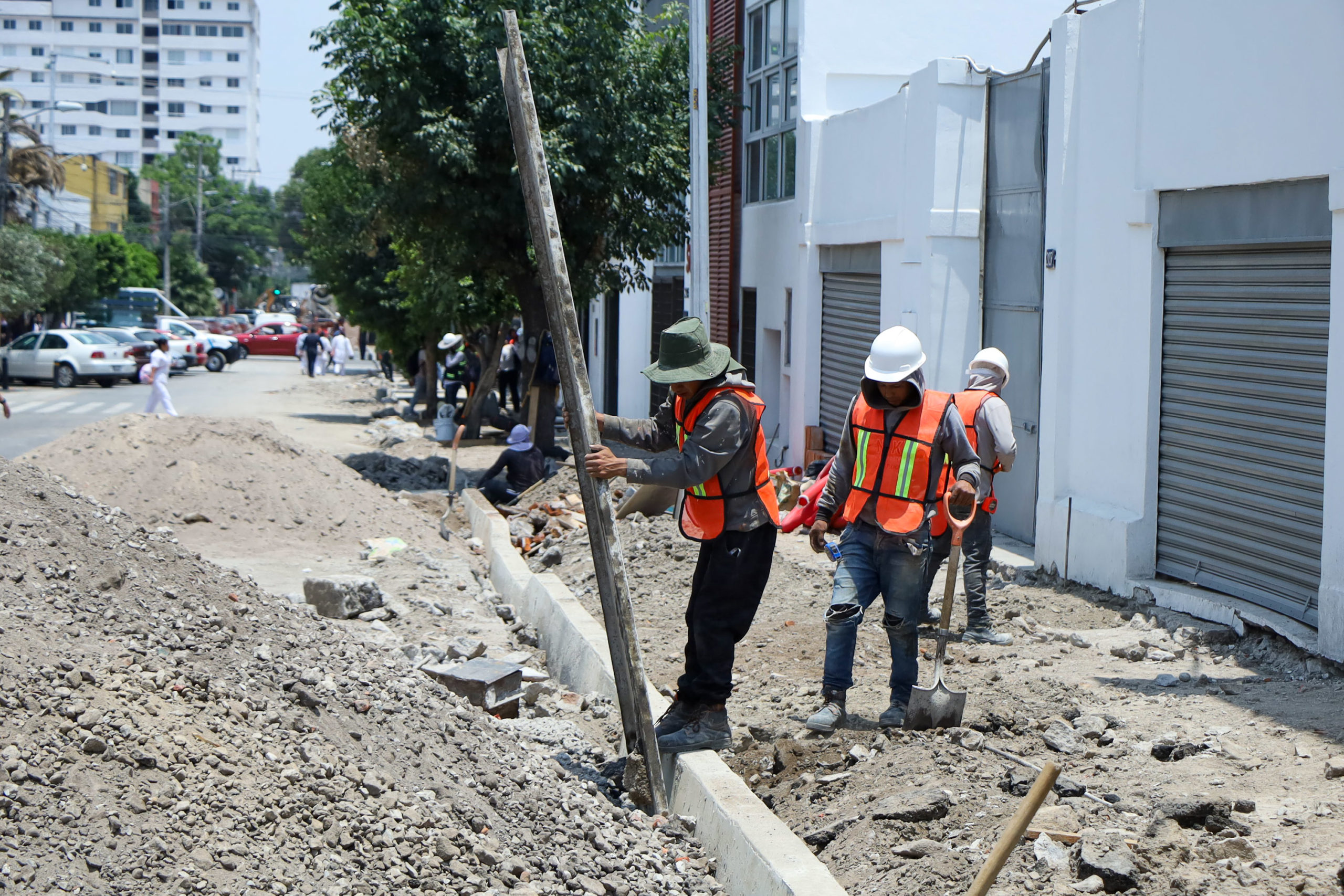 Por: Cortesía Obras en el Barrio de Santiago y Avenida Juárez, Puebla, están por concluir esta semana: Edgar Vélez Tirado