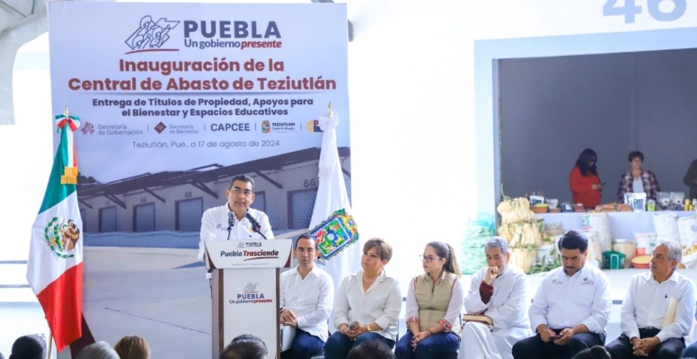 Gobernador inaugura Central de Abasto en Teziutlán 