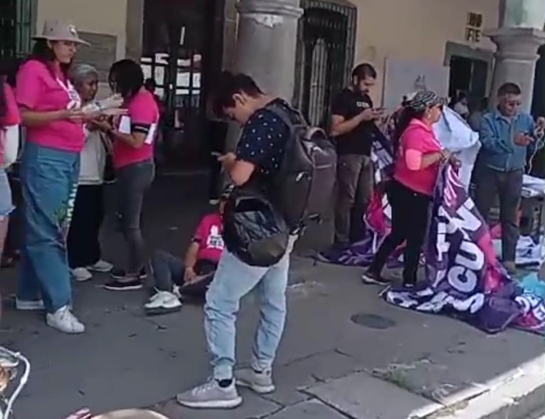 Por: Cortesía Lula Pineda  Simpatizantes de Roxana Luna refuerzan su lucha con caravanas y plantones en San Pedro Cholula