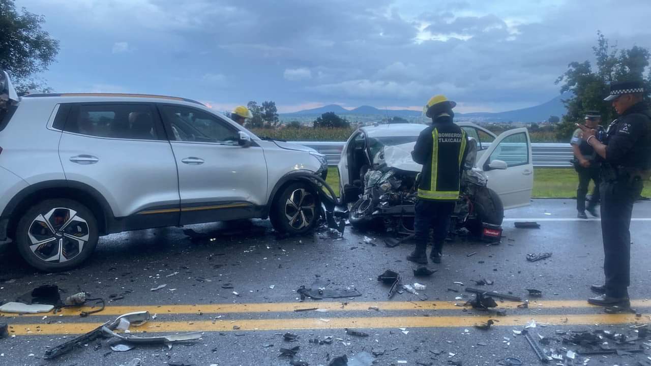 Fallece masculino en aparatoso accidente vial sobre la Amozoc-Perote