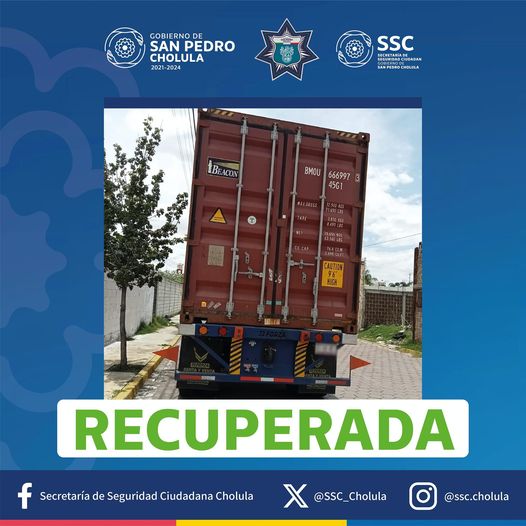 Por: Cortesía Lula Pineda  Policías Cholula localizan caja de tractocamión robada en Santiago Momoxpan