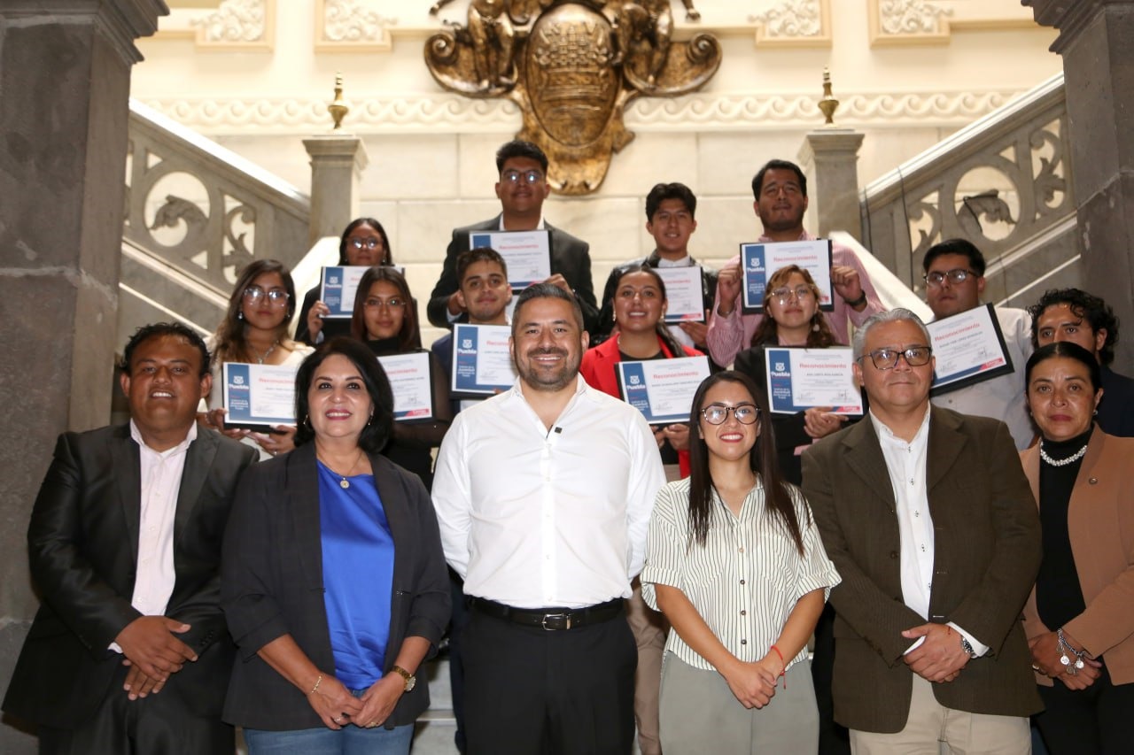 Por: Cortesía Ayuntamiento de Puebla premia a jóvenes emprendedores en la Convocatoria "Jóvenes Talento 2024"