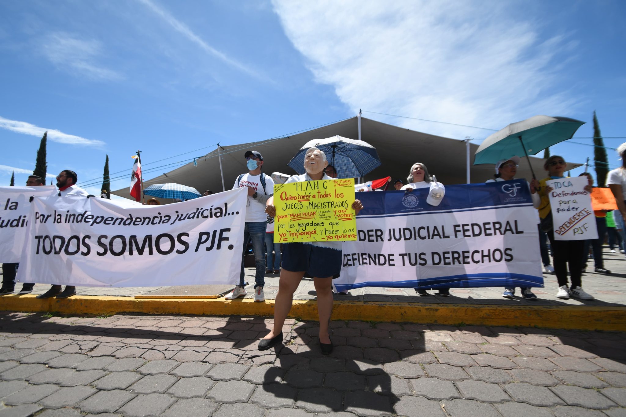 El Poder Judicial no se vende, dicen trabajadores en nueva protesta