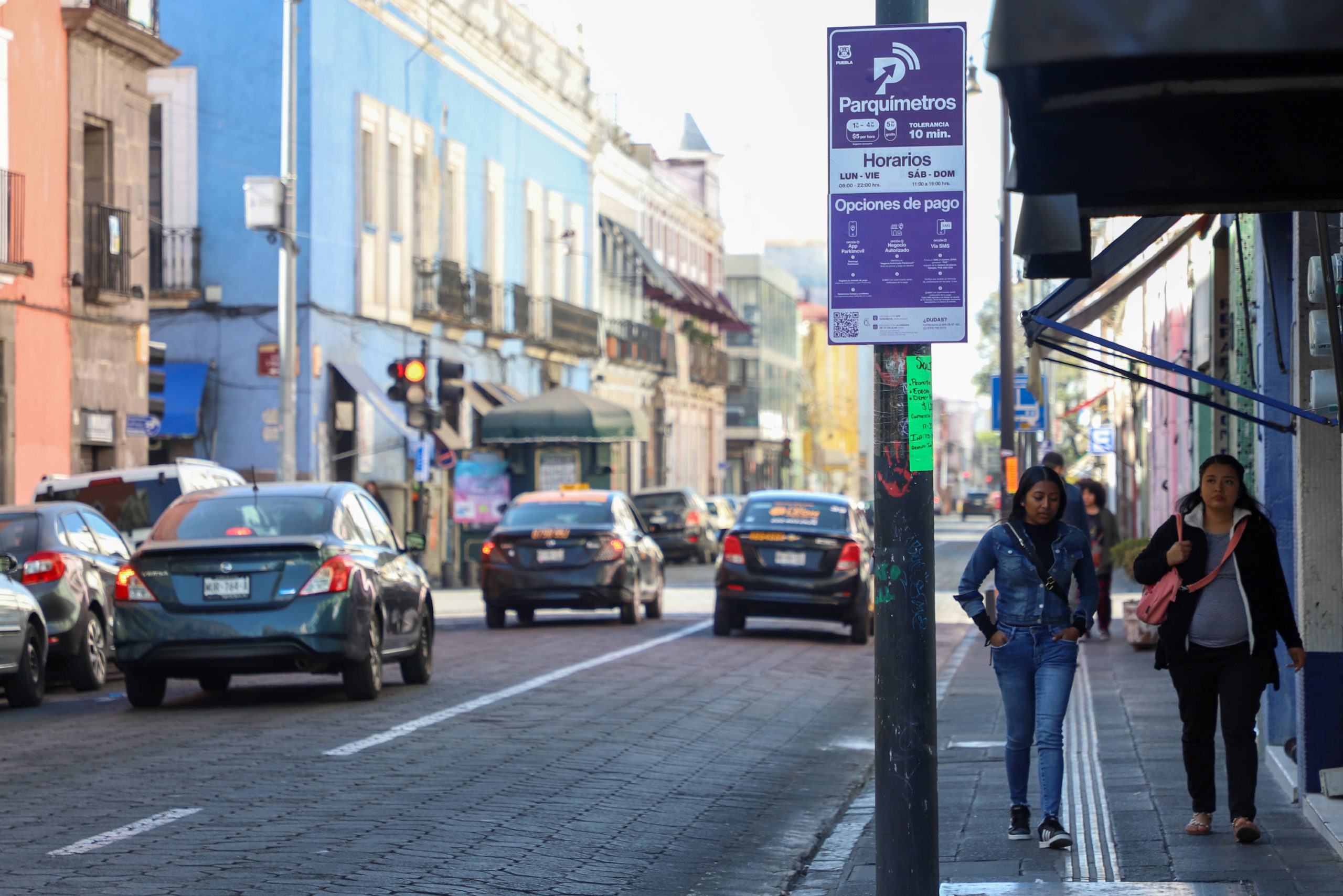 Por: Cortesía Domínguez Sánchez defiende éxito de parquímetros en Puebla y deja decisión a próxima administración