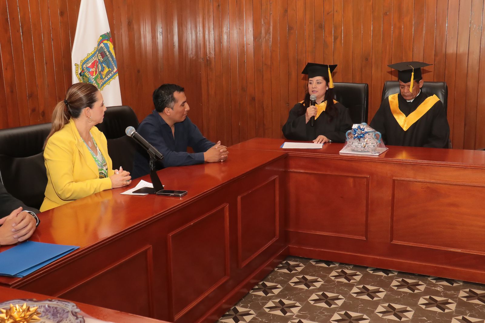 Por: Cortesía Lula Pineda Paola Angon reconoce esfuerzo de trabajadores del ayuntamiento en su graduación