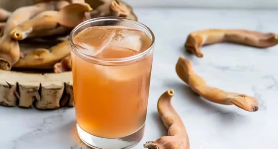 Por: Cortesía beneficios del agua de tamarindo, propiedades del tamarindo, cómo preparar agua de tamarindo, salud y bienestar, bebida tradicional saludable, tamarindo y salud cardiovascular, antioxidantes naturales, control del colesterol, prevención del envejecimiento prematuro, control de diabetes, dieta saludable con tamarindo