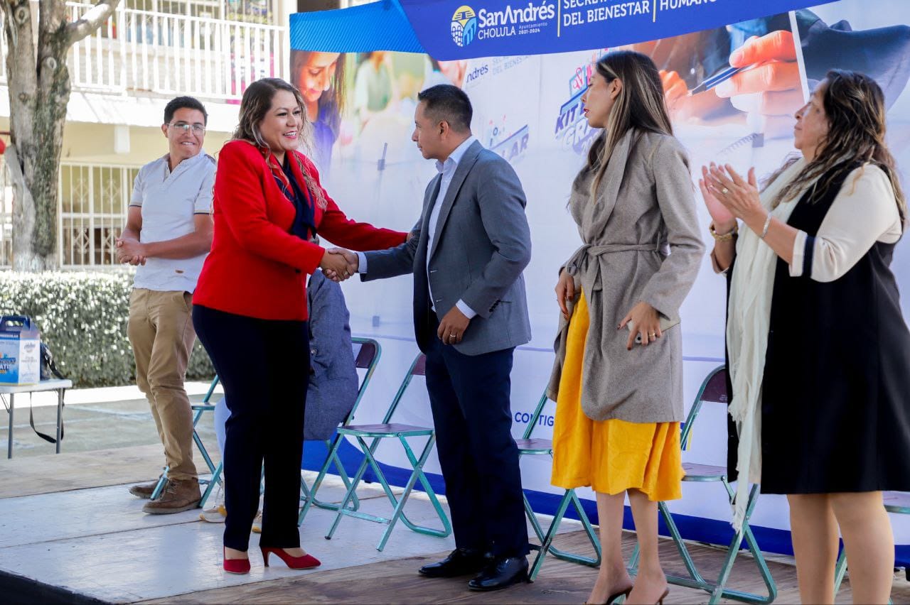 Comunicado oficial Inicia Mundo Tlatehui entrega de 13 mil kits escolares
