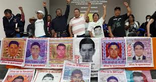 Por: Cortesía Padres de los 43 de Ayotzinapa rompen diálogo con AMLO; buscan nuevo gobierno