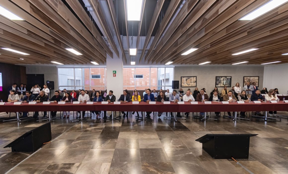 Se suman Poderes Ejecutivo y Judicial a apoyar a municipios con capacitación