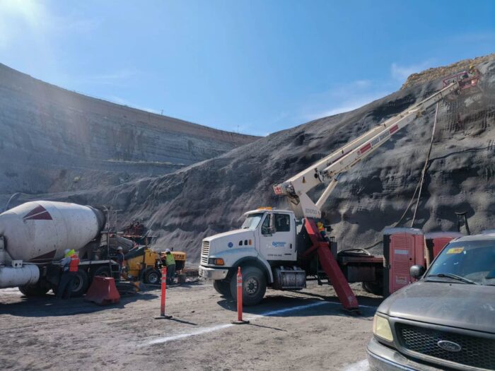 Por: Cortesía Hallan restos de sexto minero en mina “El Pinabete”: Continúa la búsqueda