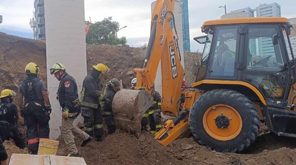Por: Cortesía Lula Pineda Culminan labores de rescate de cuerpos de dos hombres que trabajaban en obra de intersección Periférico Ecológico y Vía Atlixcáyotl