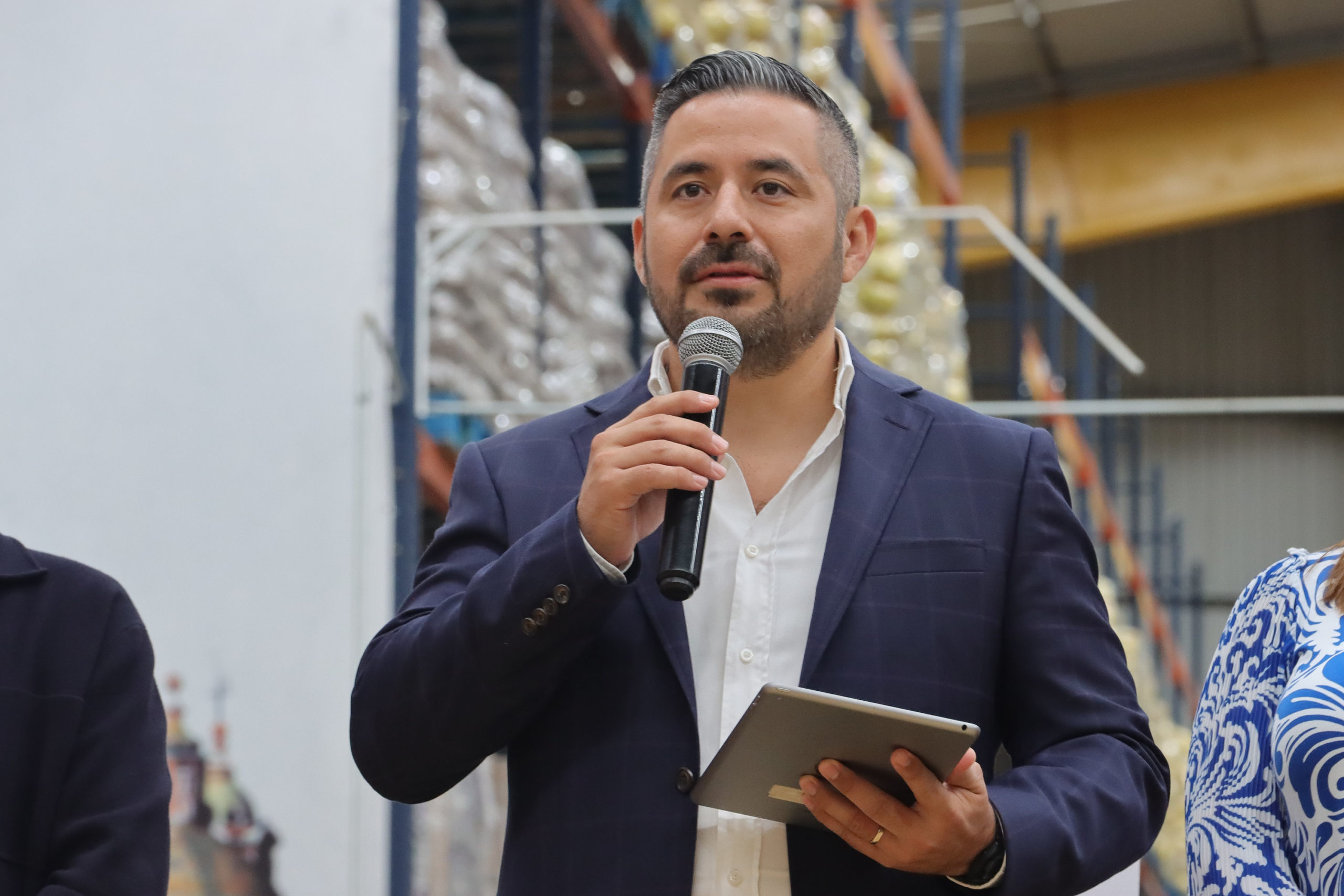 Por: Cortesía Adán Domínguez invitará a Chedraui y Rivera a su primer Informe de Gobierno