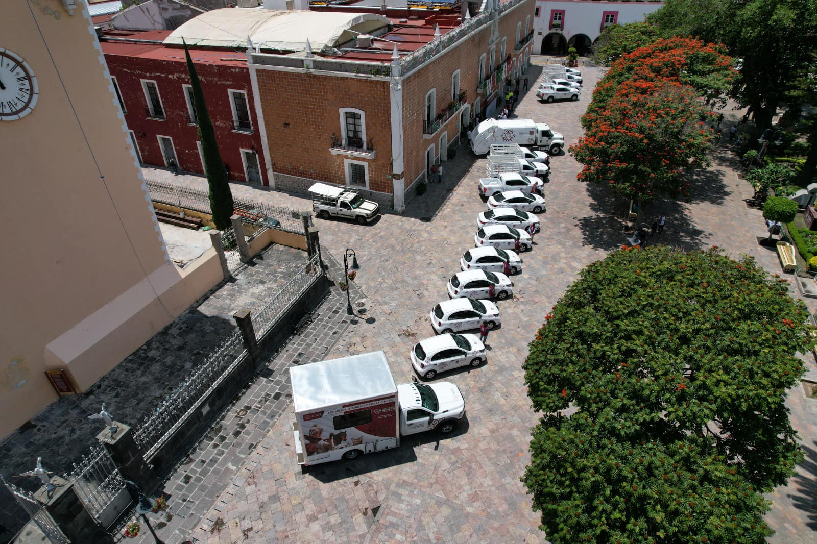 Por: Cortesía Ariadna Ayala mejora Atlixco con la entrega de un nuevo parque vehicular