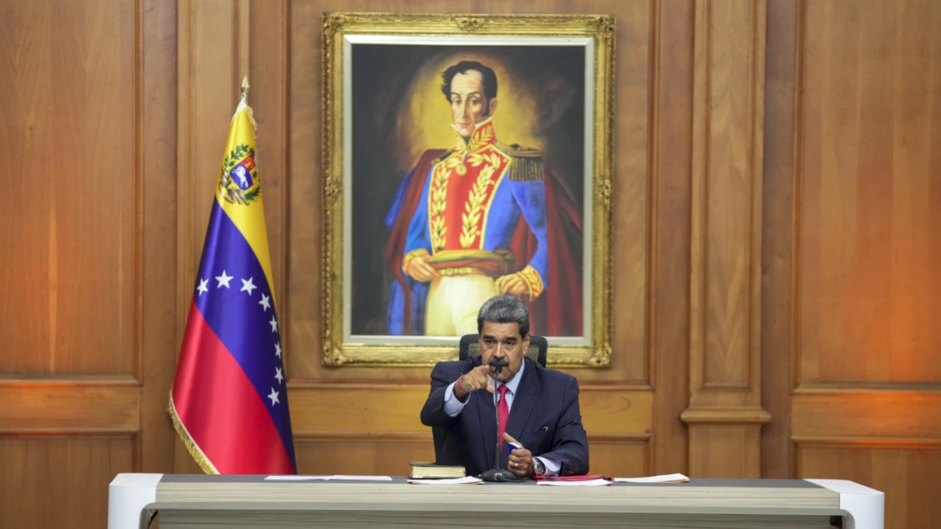Por: Cortesía “Estados Unidos debe sacar sus narices de Venezuela”: Maduro