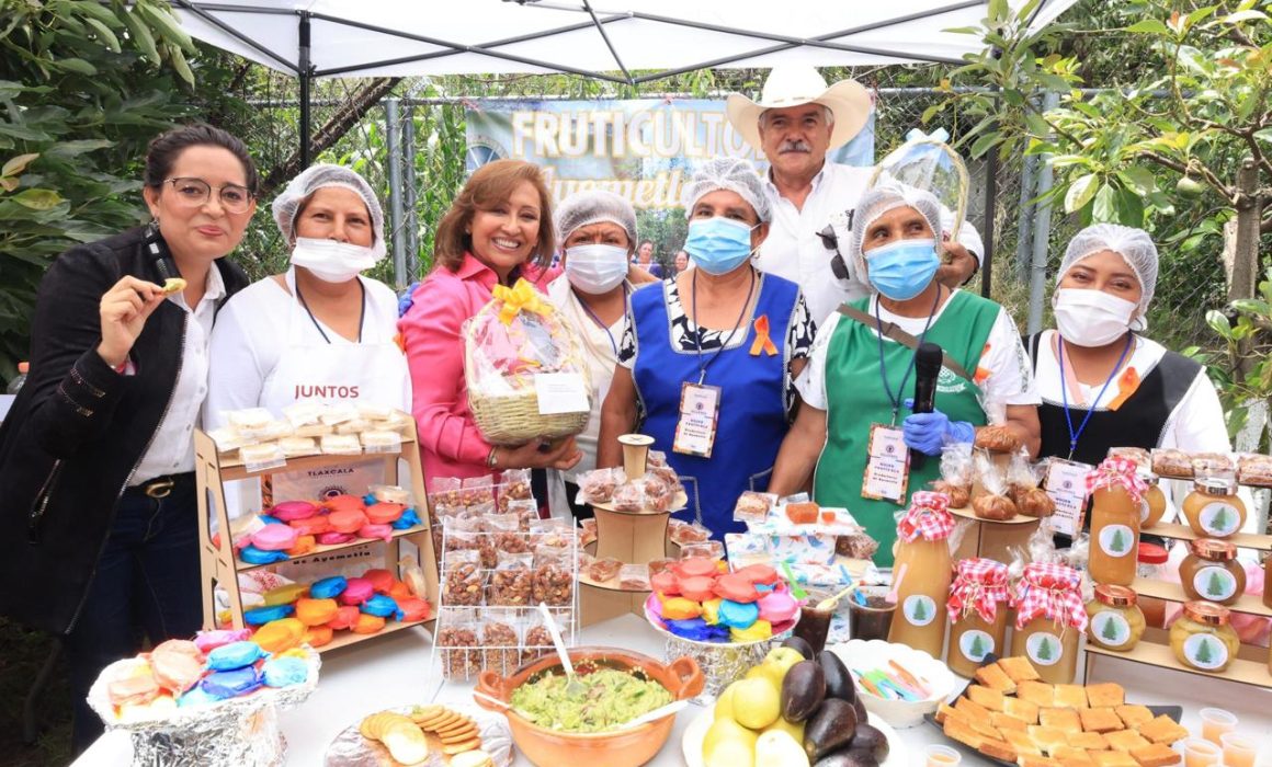 Por: Cortesía Apoyar a una mujer, es apoyar a una familia entera: Lorena Cuéllar