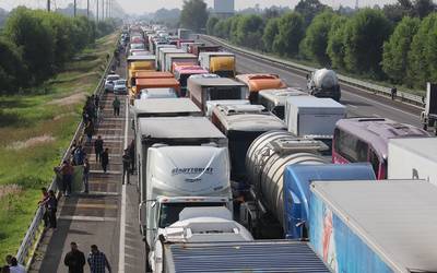 Por: Cortesía Se un abre carril permanente en la México-Puebla tras acuerdo con ejidatarios