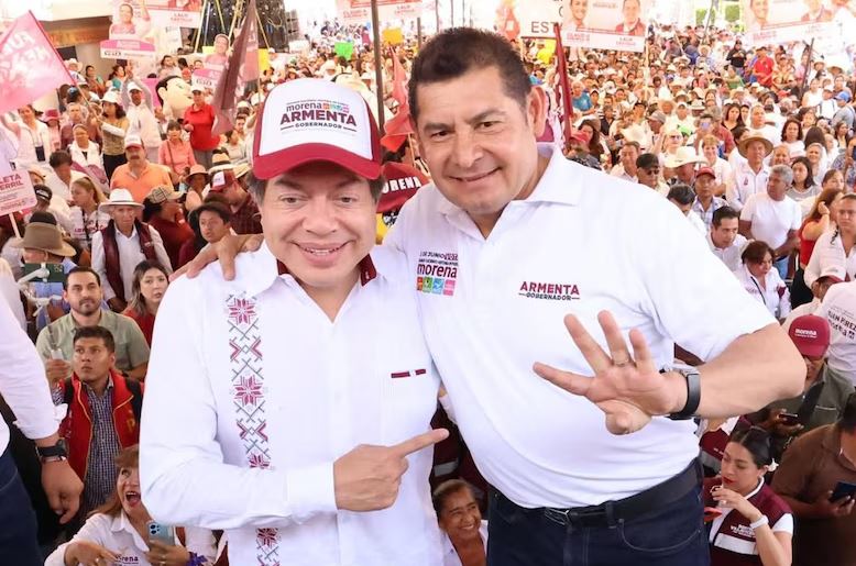 Foto: Cortesía Alejandro Armenta Mier asume como gobernador de Puebla en ceremonia