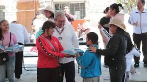 Por: Cortesía Uniformes gratuitos en Tlaxcala: 30 mil estudiantes serán beneficiados