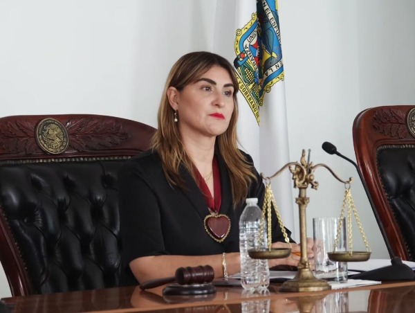 Eligen a Idamis Pastor como nueva fiscal de Puebla