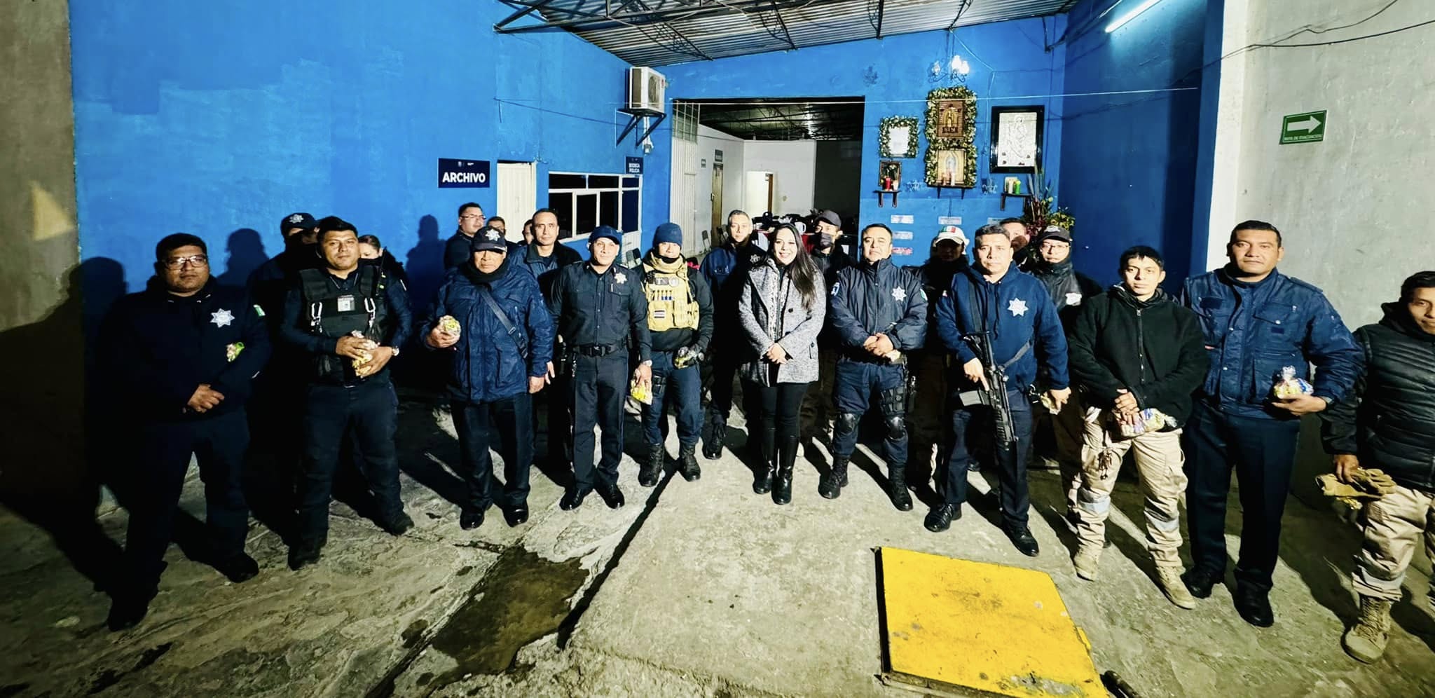 Por: Cortesía Lula Pineda Reconocimiento a los policías de San Pedro Cholula durante las fiestas decembrinas