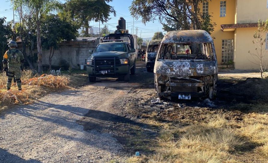 Foto: Cortesía Queman 4 unidades de transporte en Puebla: conflicto desata tensión