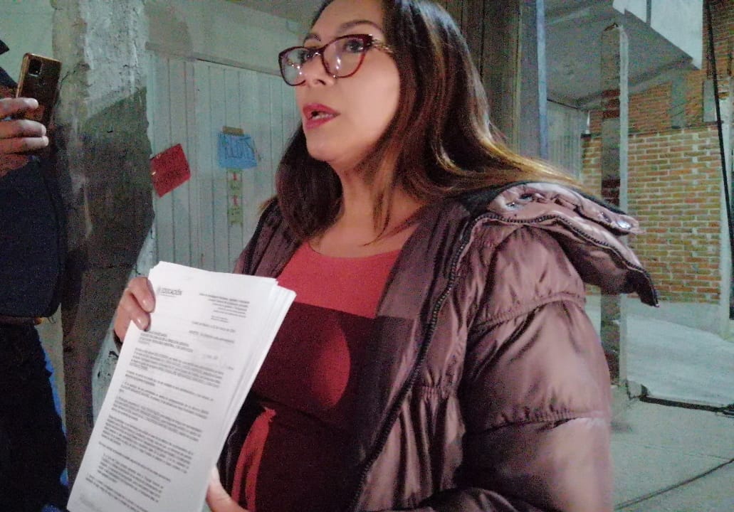 Por: Cortesía Lula Pineda Manifestación de maestros y padres de familia en Cetis 67 deriva de medidas disciplinarias