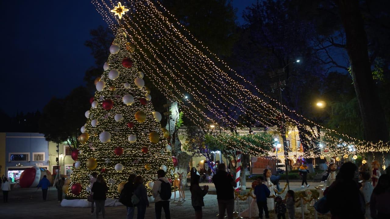 ¡Descubre las mágicas luminarias navideñas de Tlaxcala! Un festín visual