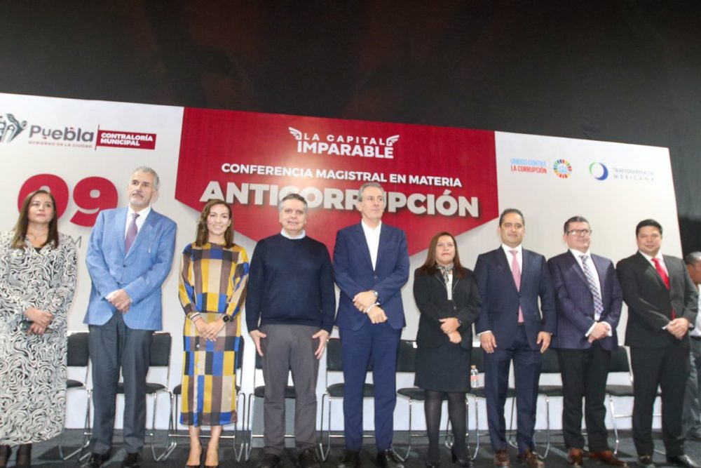 Foto: Cortesía Ayuntamiento de Puebla refuerza compromiso anticorrupción con conferencia magistral y firma de compromisos