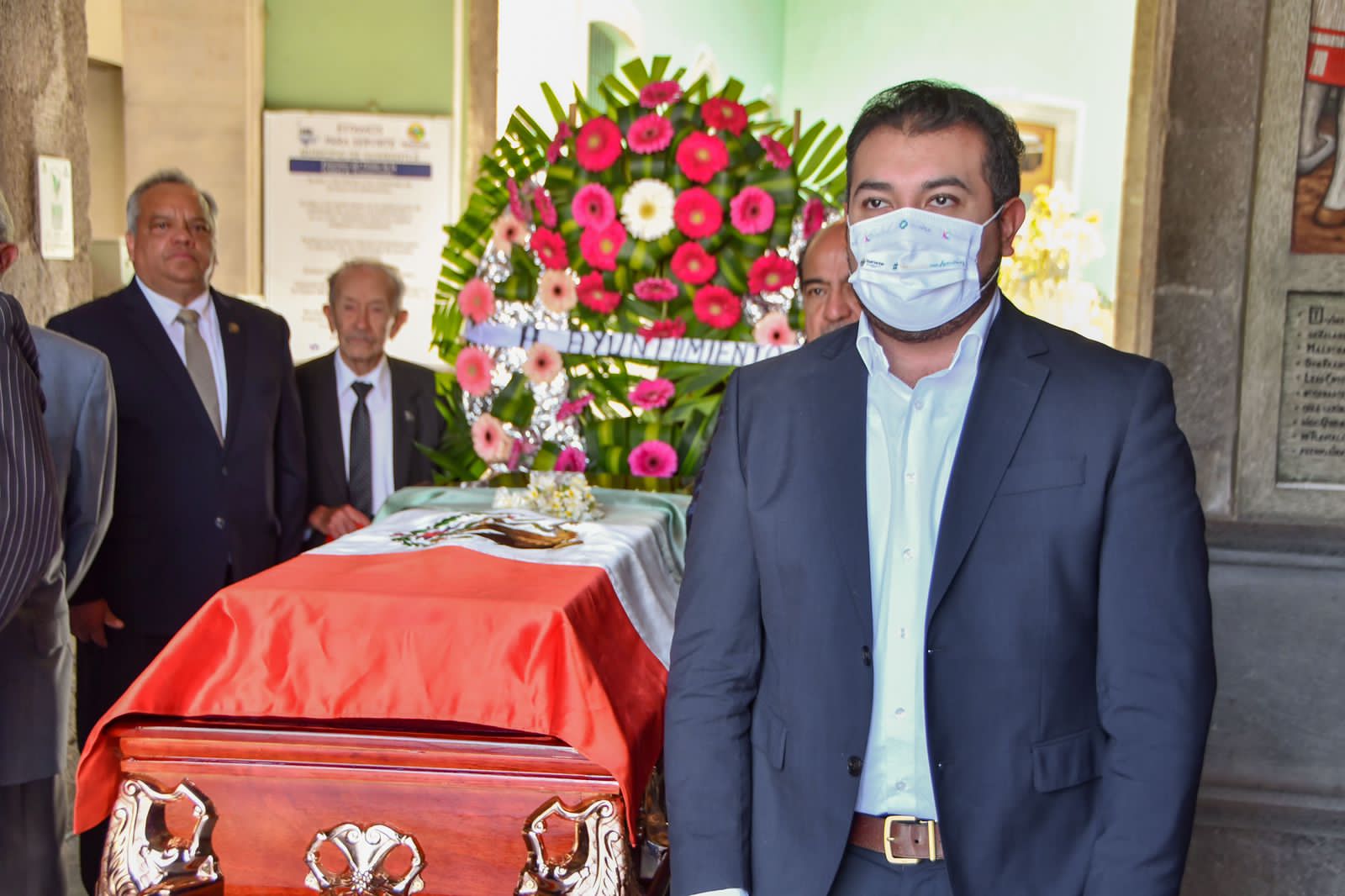 Ayuntamiento de Huamantla rinde homenaje al ex presidente José Paredes García