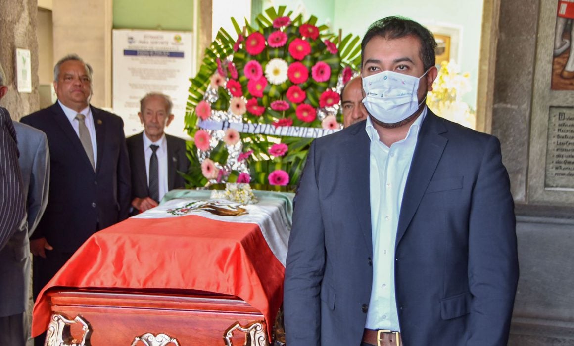 Rinde homenaje Huamantla al ex presidente José Paredes García