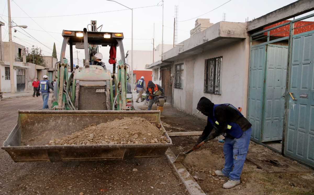 Realizan obras de pavimentación en San José Chapulco con una inversión de 15 mdp