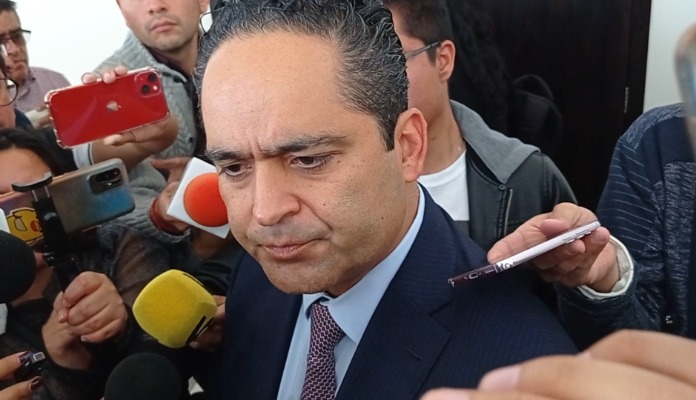 Anuncian contratación de perito privado para revisar caso Banco Accendo