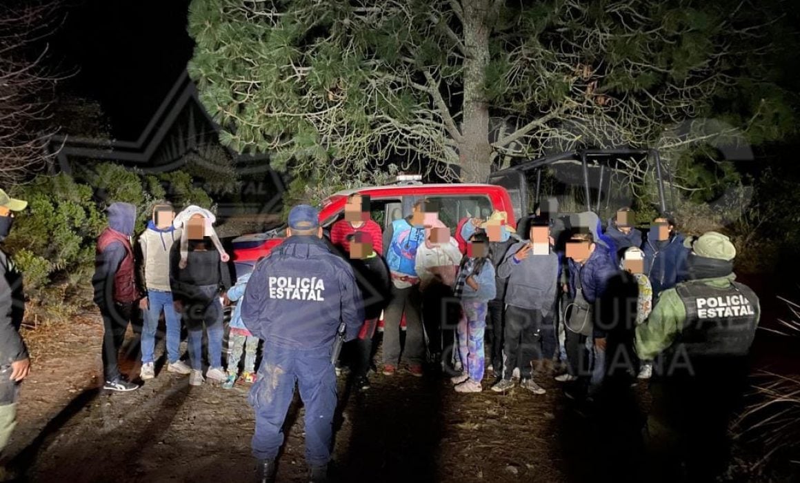 Rescata policía de montaña a familia extraviada en La Malinche