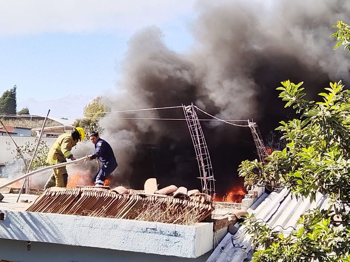 Incendio en San Juan Tlautla controlado por Bomberos de Protección Civil Cholula