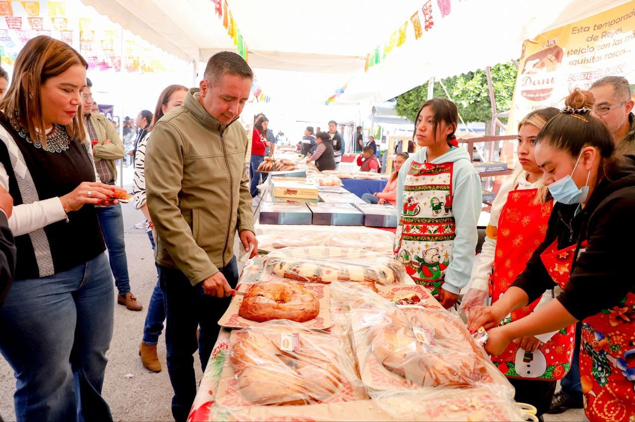 Inauguran Feria de la Rosca 2024 en San Rafael Comac