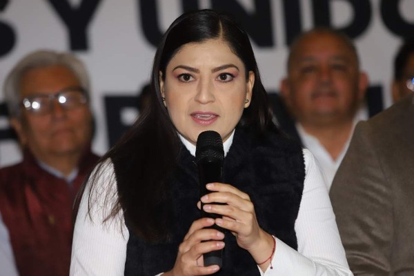 Por: Cortesía Claudia Rivera mantiene aspiraciones por la alcaldía de Puebla