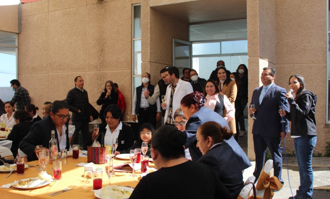 Reconoce gobierno de Tlaxcala a enfermeras del SESA por su trabajo diario