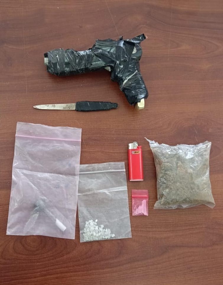 Comunicado oficial Detiene unidad canina de San Andrés Cholula a hombre por portación de instrumento prohibido y delitos contra la salud