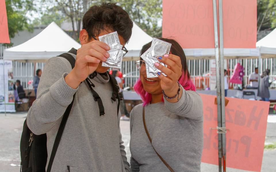Huyen tlaxcaltecas de temas de salud sexual en San Valentín: AGJPT