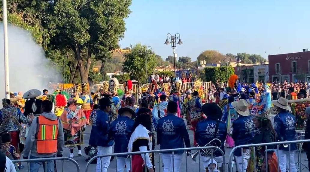Por: Cortesía Lula Pineda Carnaval 2024 San Pedro Cholula: Una explosión de color, música y tradición