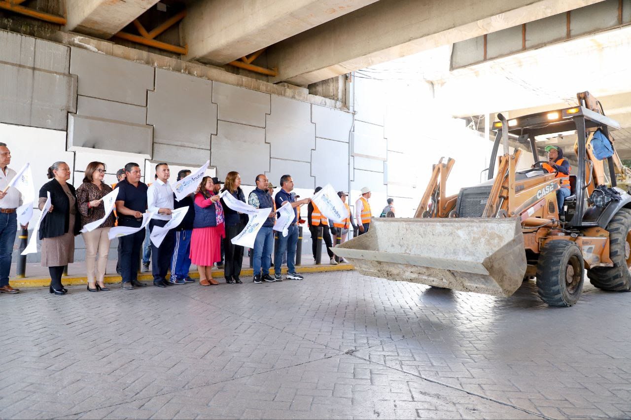 Comunicado oficial Inicia Mundo Tlatehui rehabilitación con concreto estampado en la calle14 Oriente