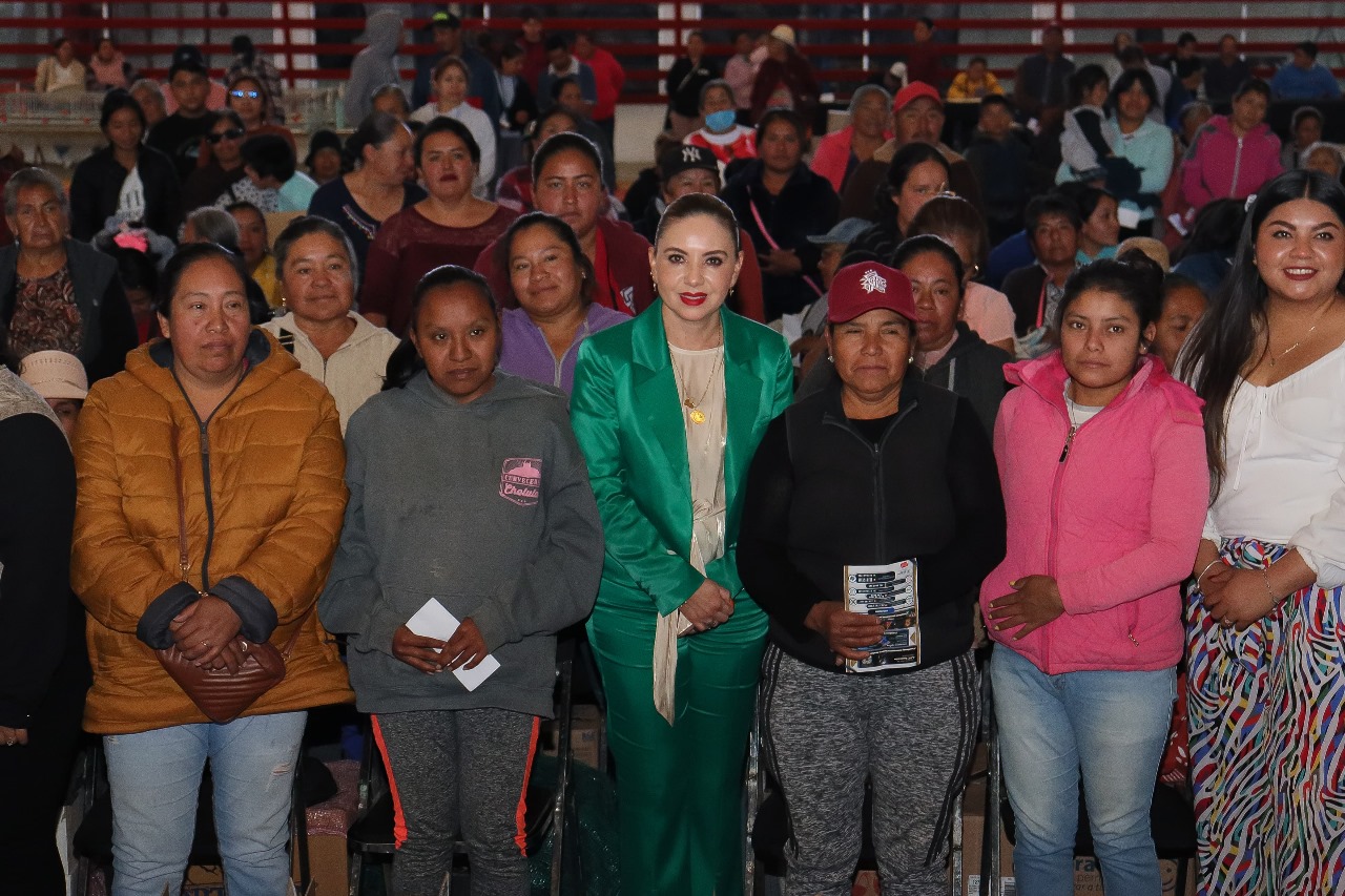 Comunicado oficial Contribuye Paola Angon a la economía de las mujeres cholultecas